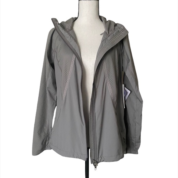 Athleta Catalina Aero Jacket in Silver Gray - Picture 2 of 10